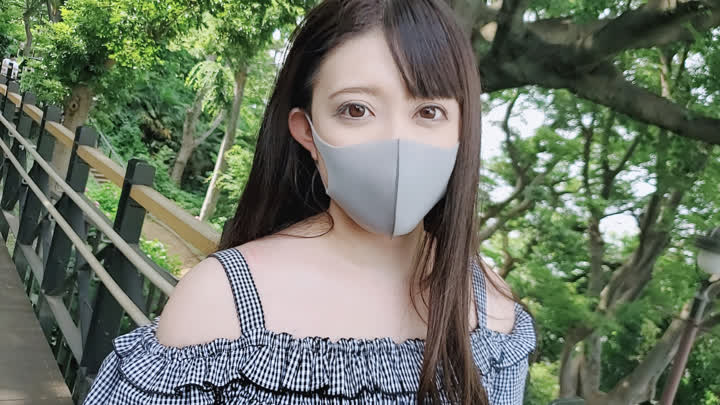 FC2-1924199 【初撮影】上品清楚な気高い美女・・最後はプライドを捨て首を絞めてと懇願し中出し！2回！！（フェラシーン顔出し）