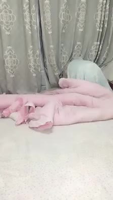 高顔值氣質禦姐主播穿著連體開檔情趣內衣被炮友不停摳小穴十分誘人_ new